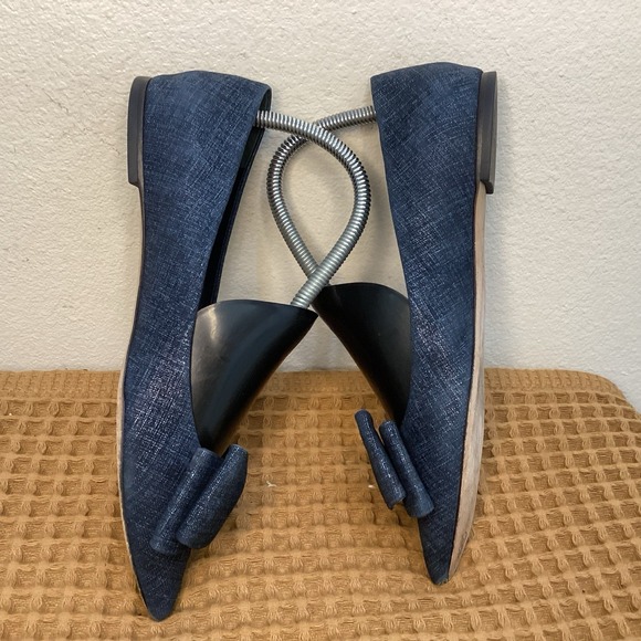 Tory Burch Sz 7 M Rosalinda Blue Suede Denim Pointed Flat with Bow Ballerinas - Picture 8 of 10